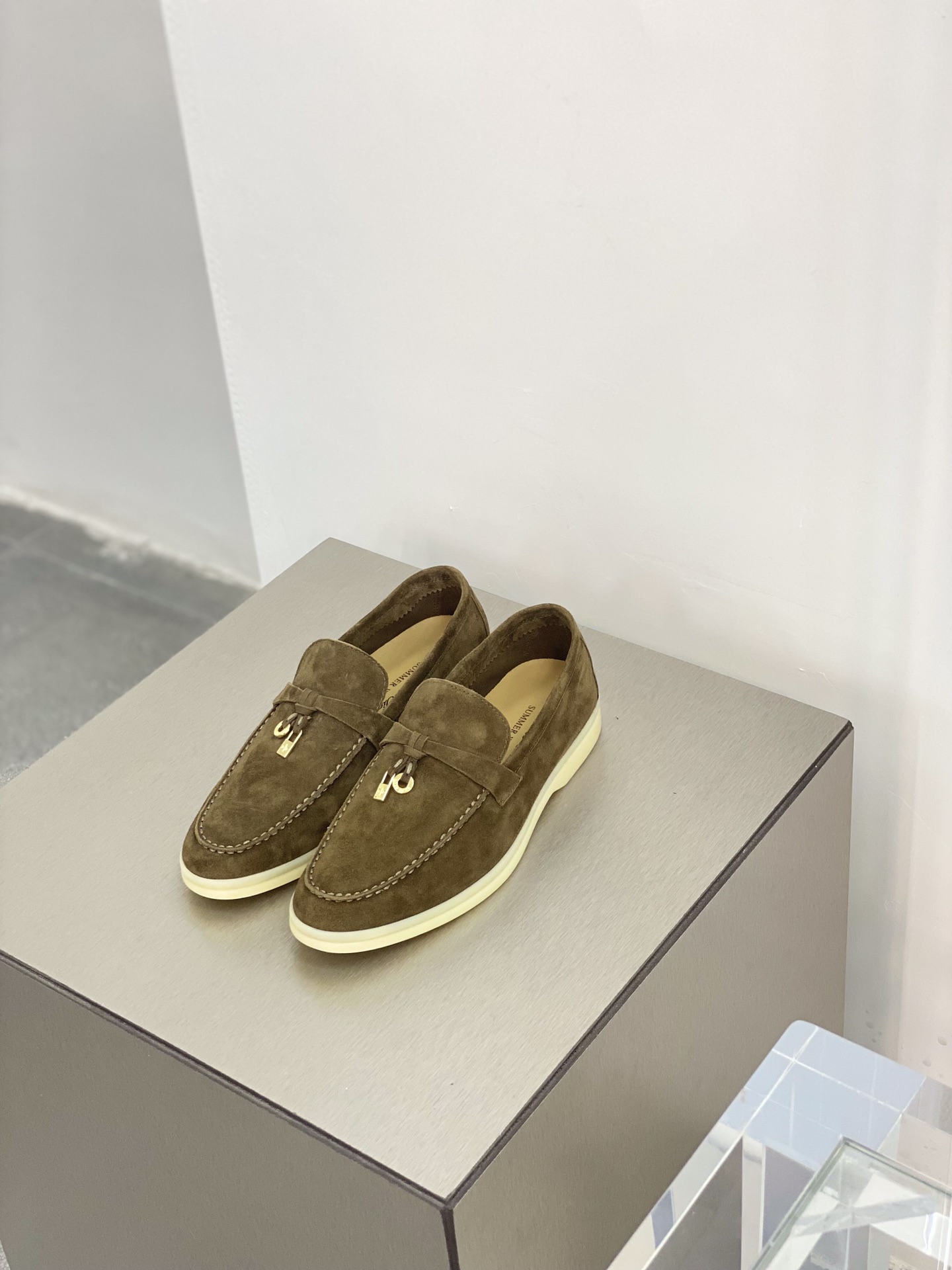 Loro Piana Summer Charms Walk Loafers Tea Room For Women – FAE5444 50KY - Image 13