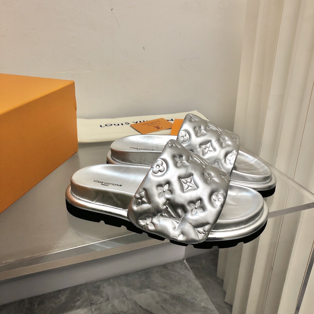 Louis Vuitton Women’s Pool Pillow Flat Comfort Mule Sliver For Women LV 1AACEM - Image 6