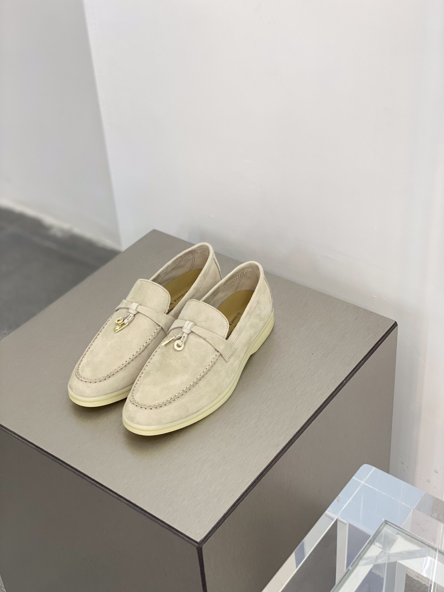 Loro Piana Summer Charms Walk Loafers Beige For Women – FAE5444 2096 - Image 14