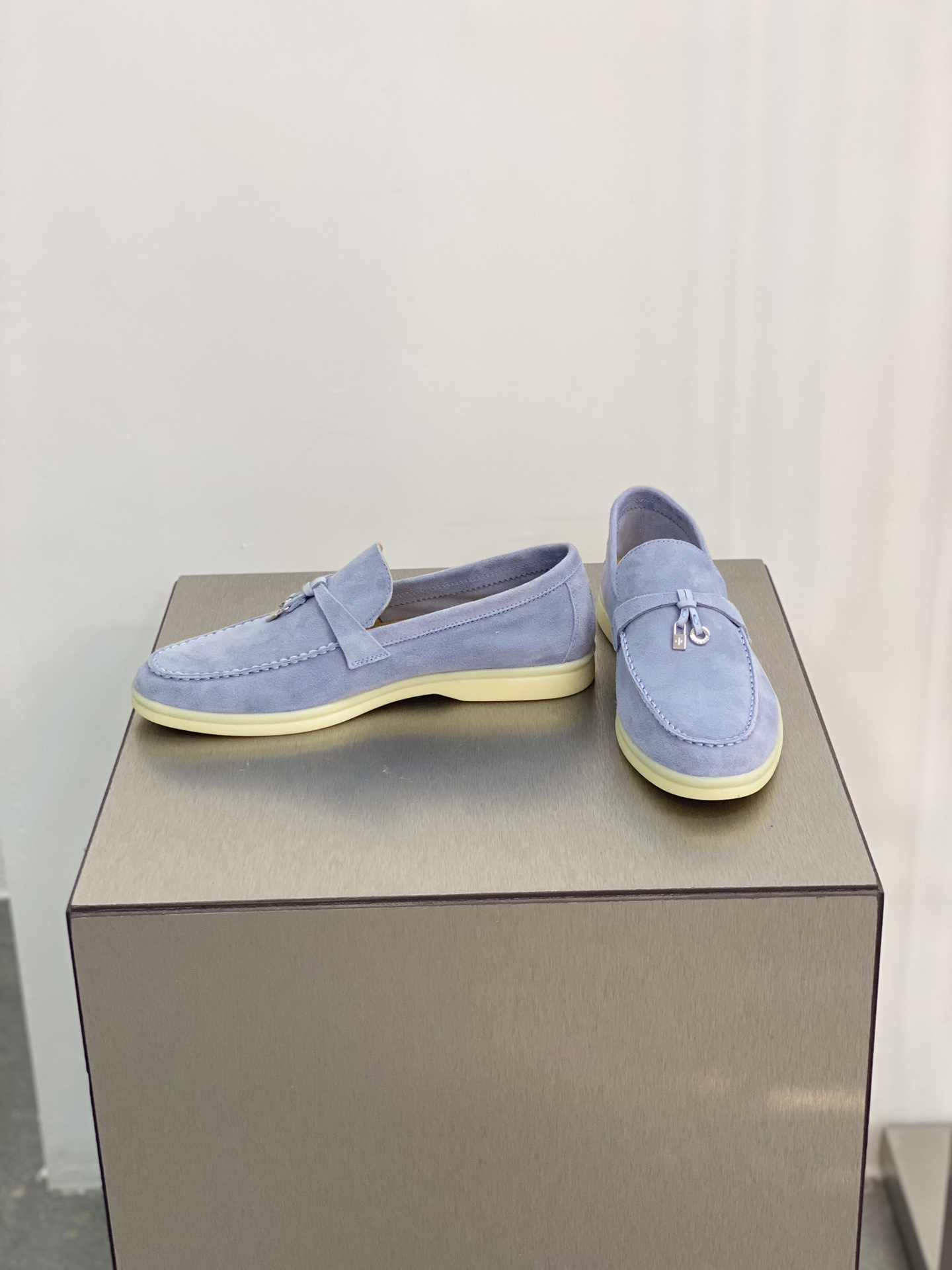 Loro Piana Summer Charms Walk Loafers Purple For Women – FAE5444 401F - Image 12