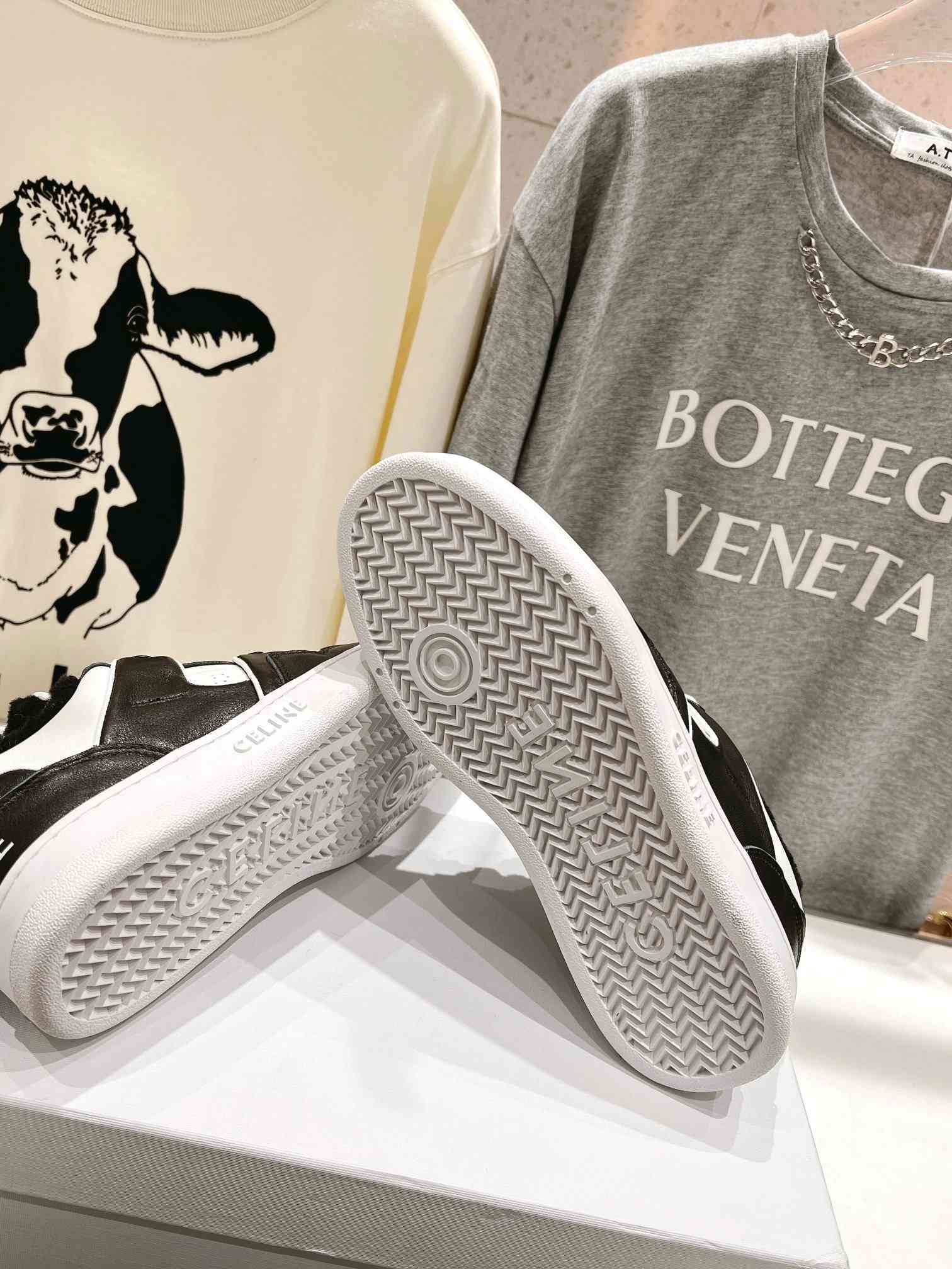 Celine Trainer Low Lace-Up Sneaker With Fur Black For Women - Image 5