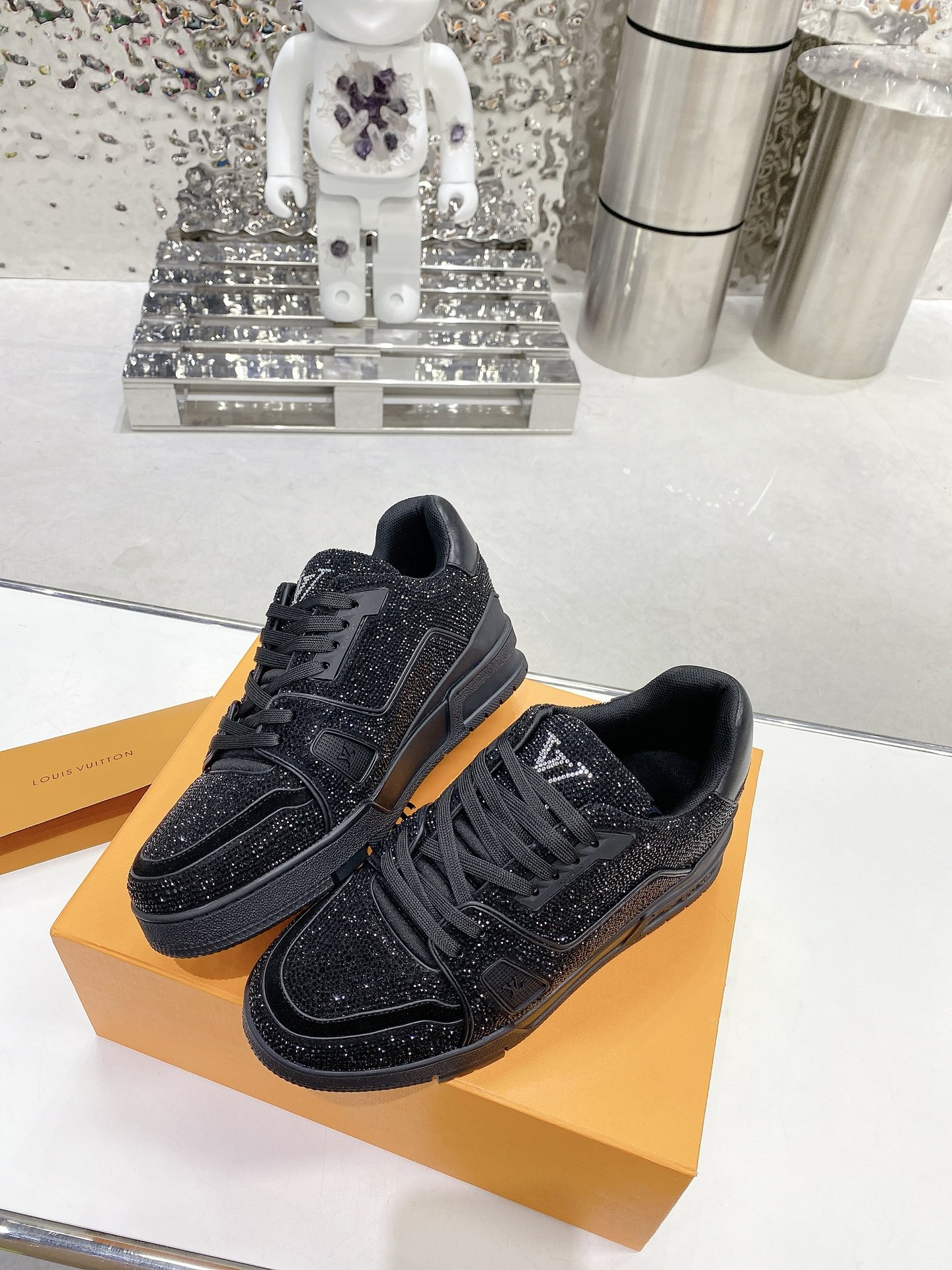 Louis Vuitton Women’s LV Trainers Black For Women LV - Image 2