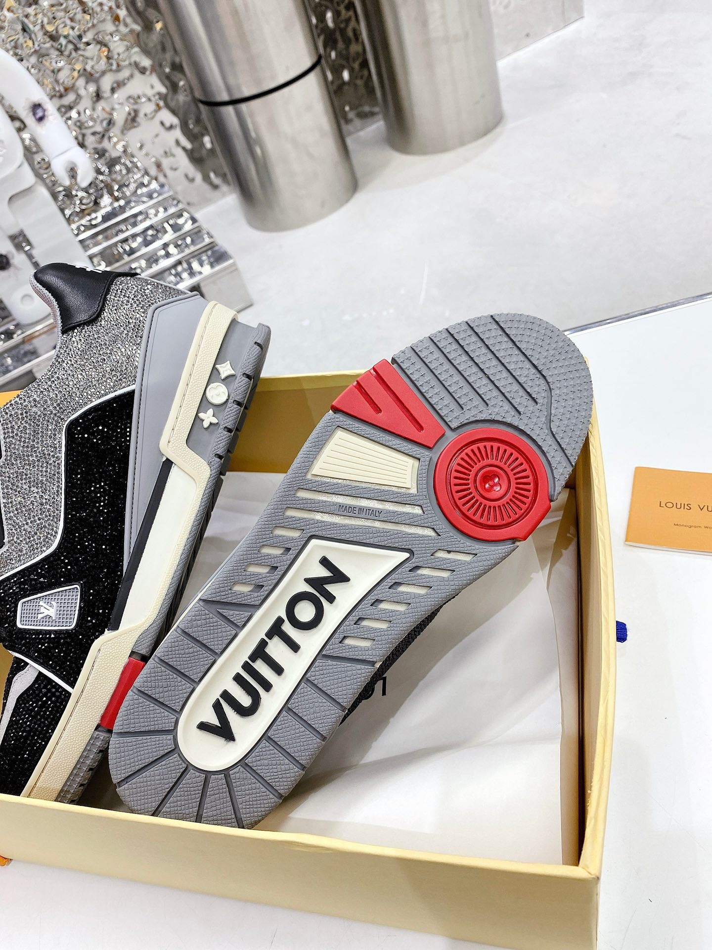 Louis Vuitton Women’s LV Trainers Black For Women LV - Image 5