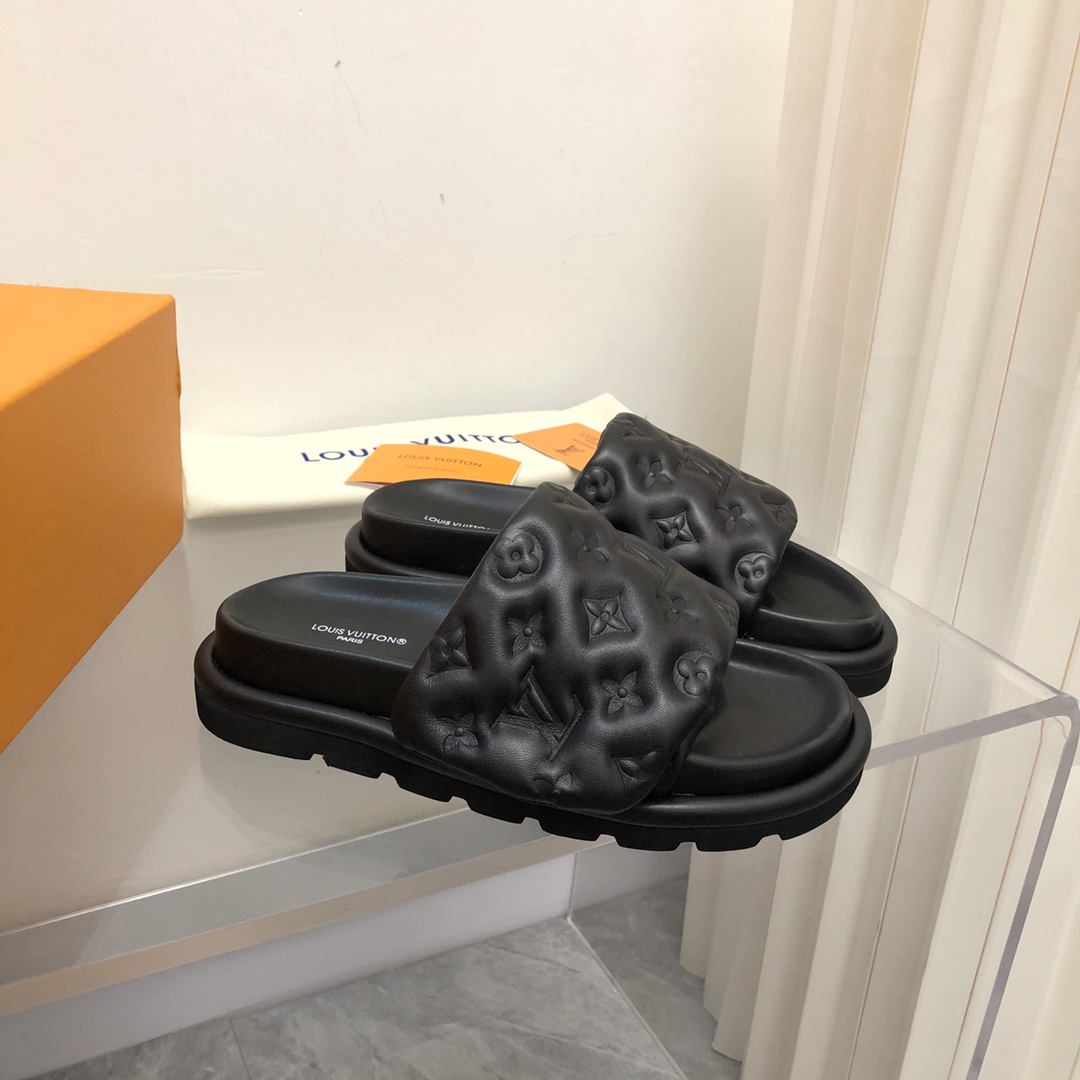 Louis Vuitton Women’s Pool Pillow Flat Comfort Mule Black For Women LV 1AABKM - Image 5