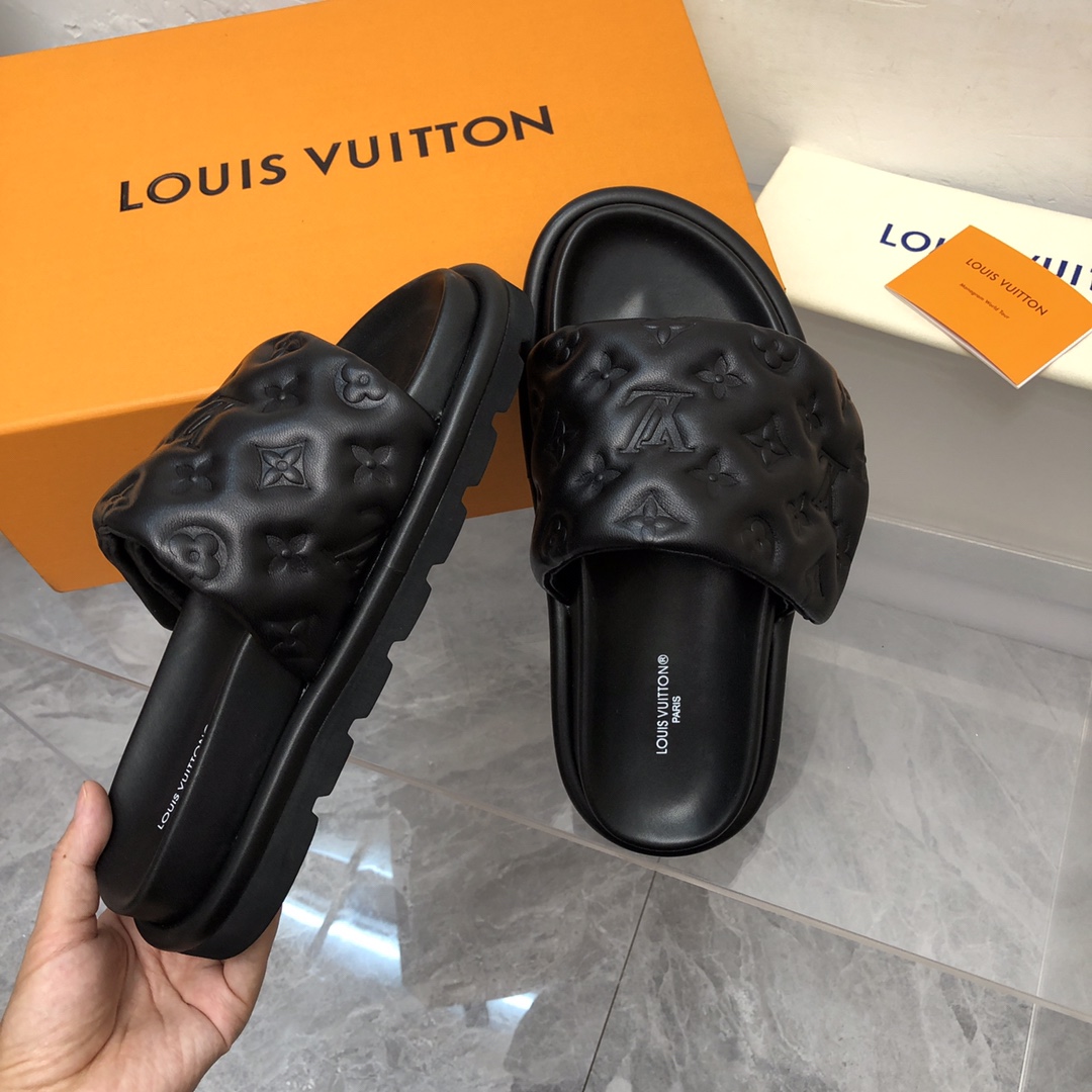 Louis Vuitton Women’s Pool Pillow Flat Comfort Mule Black For Women LV 1AABKM - Image 4