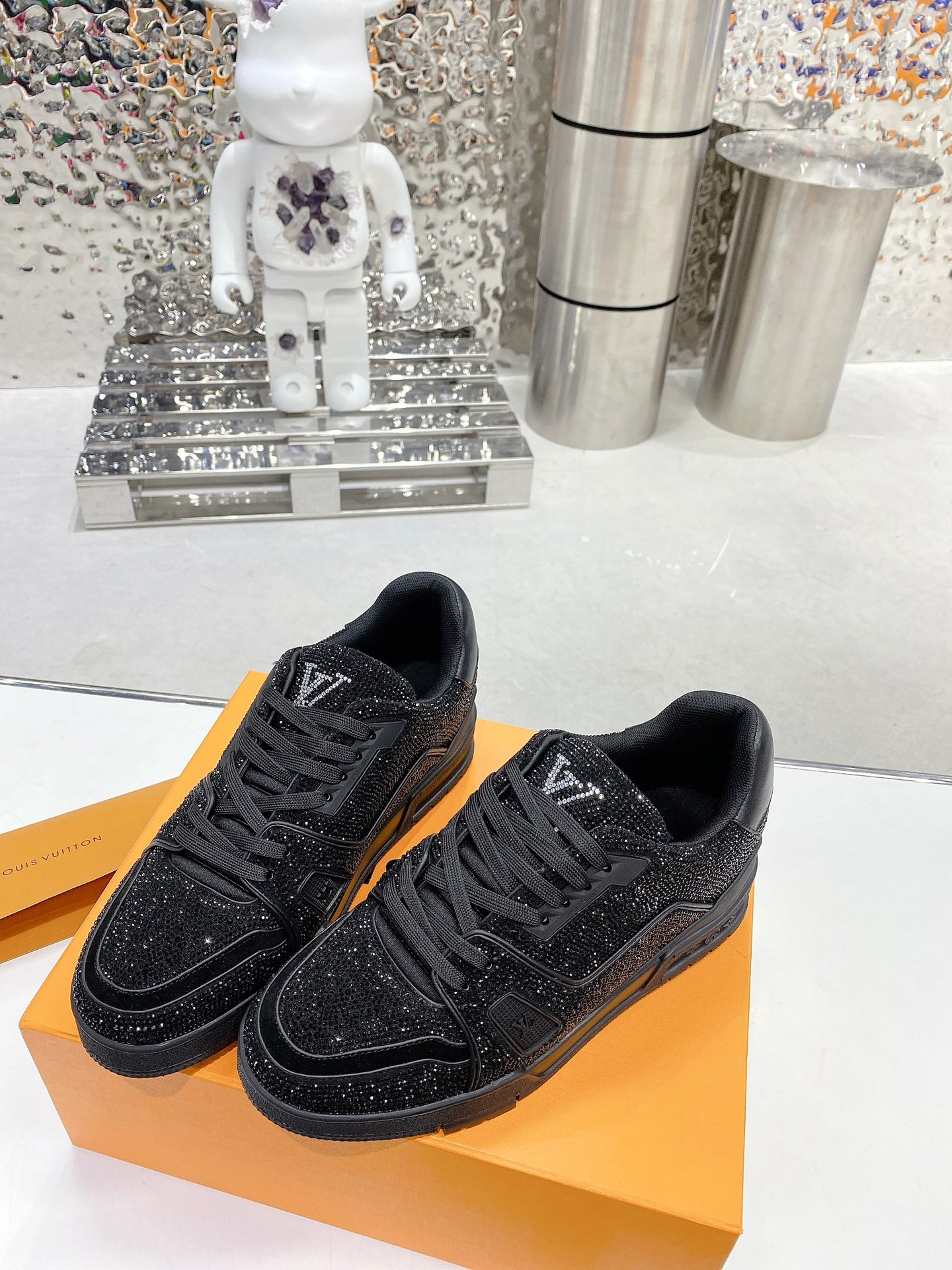 Louis Vuitton Women’s LV Trainers Black For Women LV - Image 8