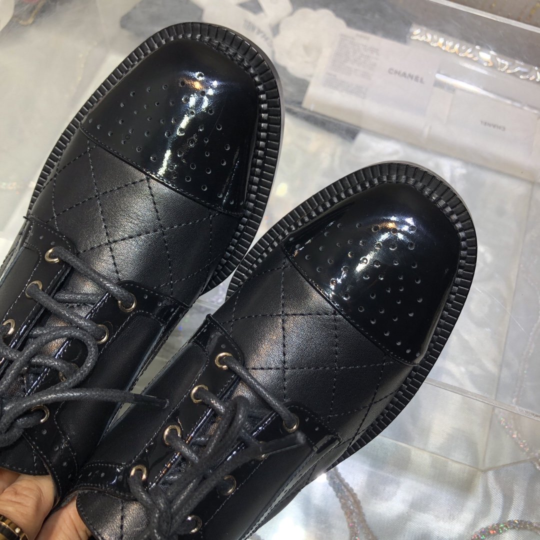 Chanel Women’s Laced Shoes Black For Women - Image 7