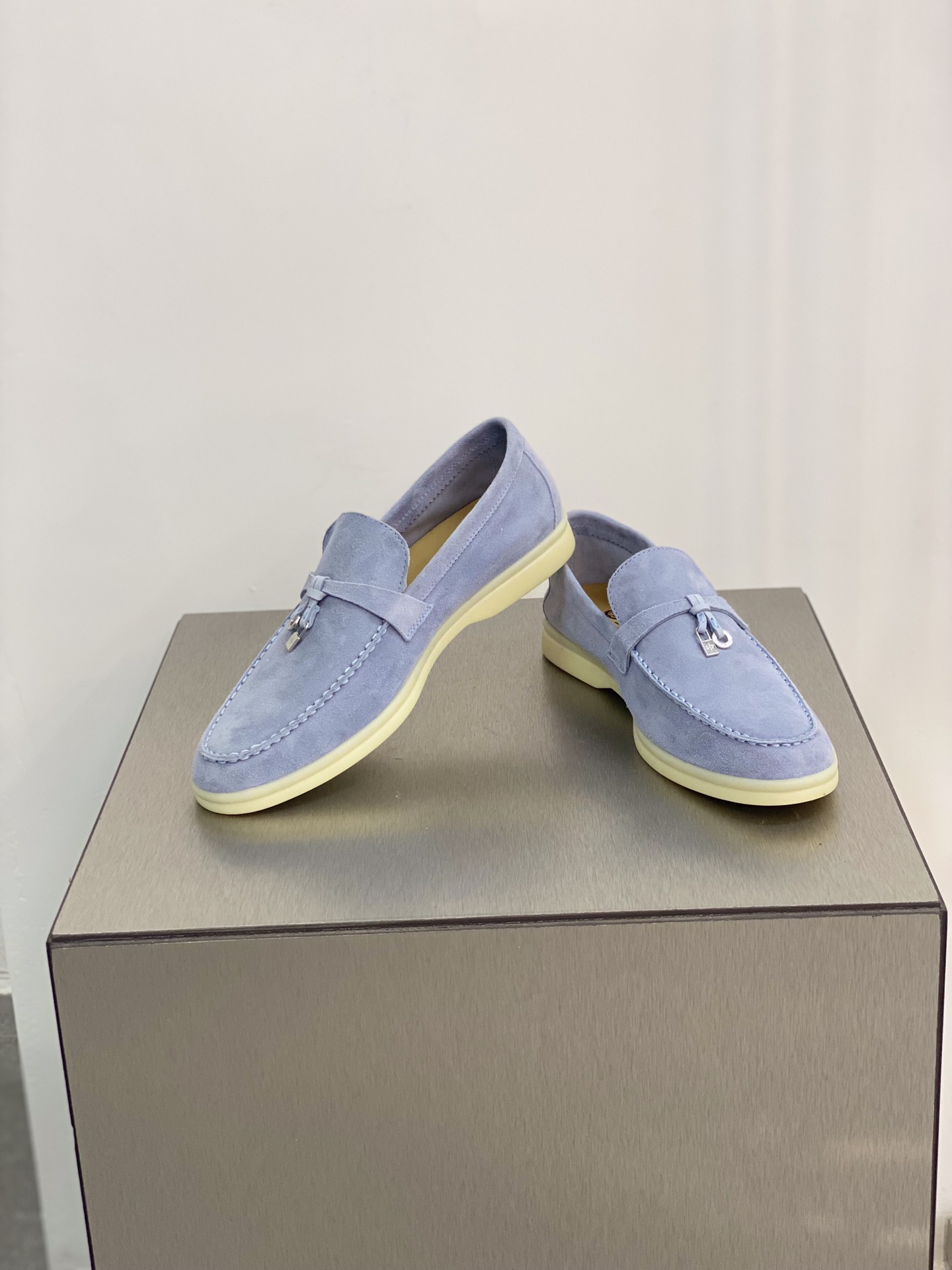 Loro Piana Summer Charms Walk Loafers Purple For Women – FAE5444 401F - Image 11