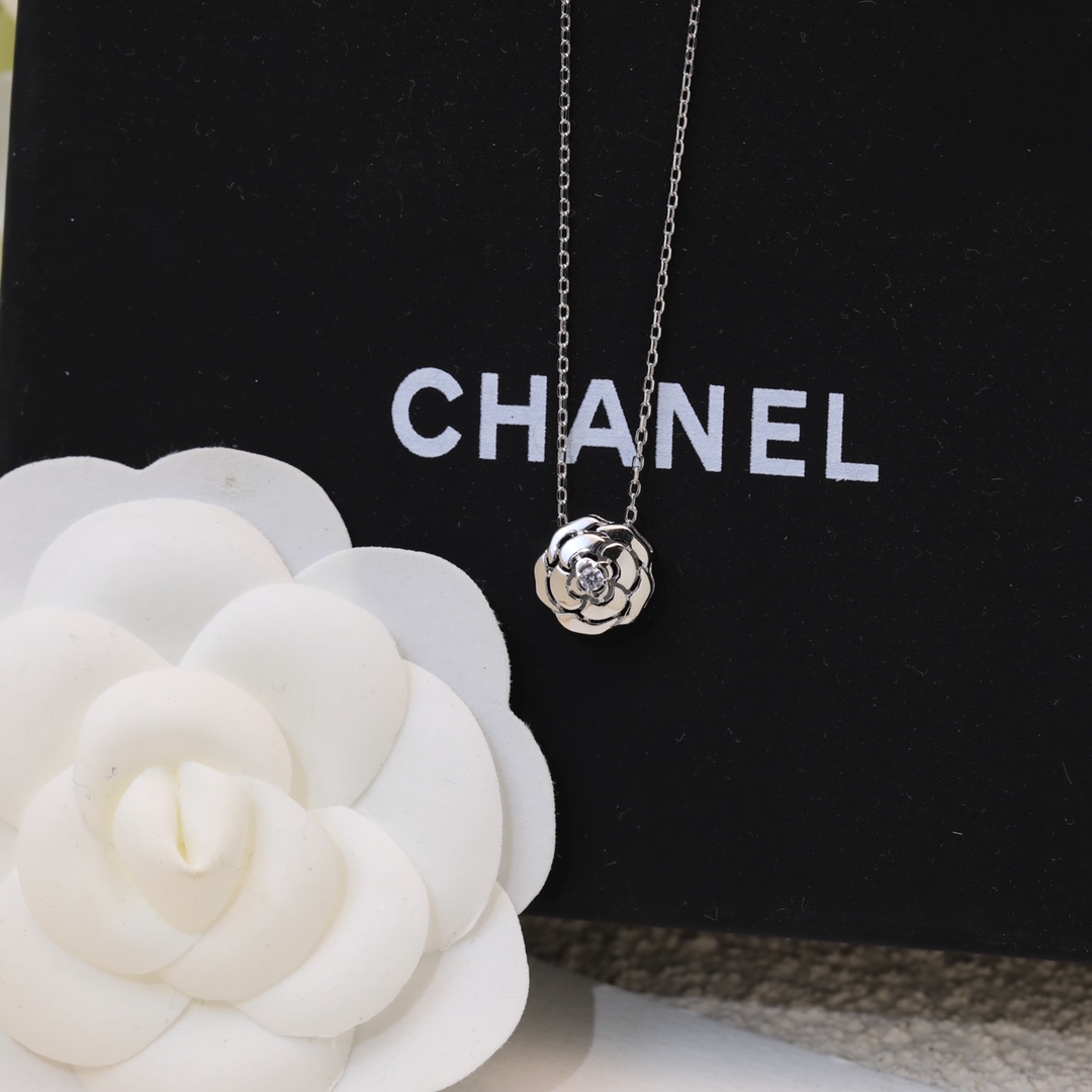 Chanel Necklace - Image 7