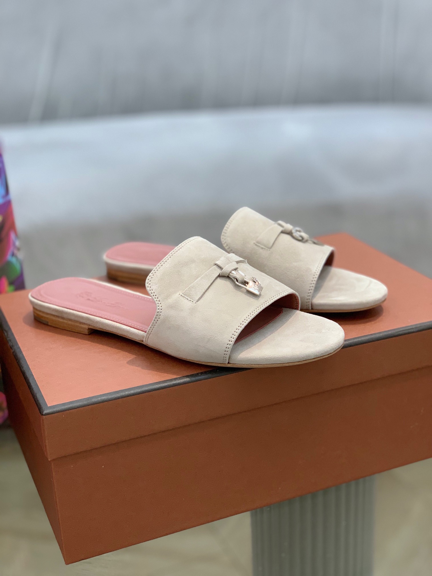 Loro Piana Summer Charms Sandal Powder PearlFor Women – FAI5580 A760 - Image 9