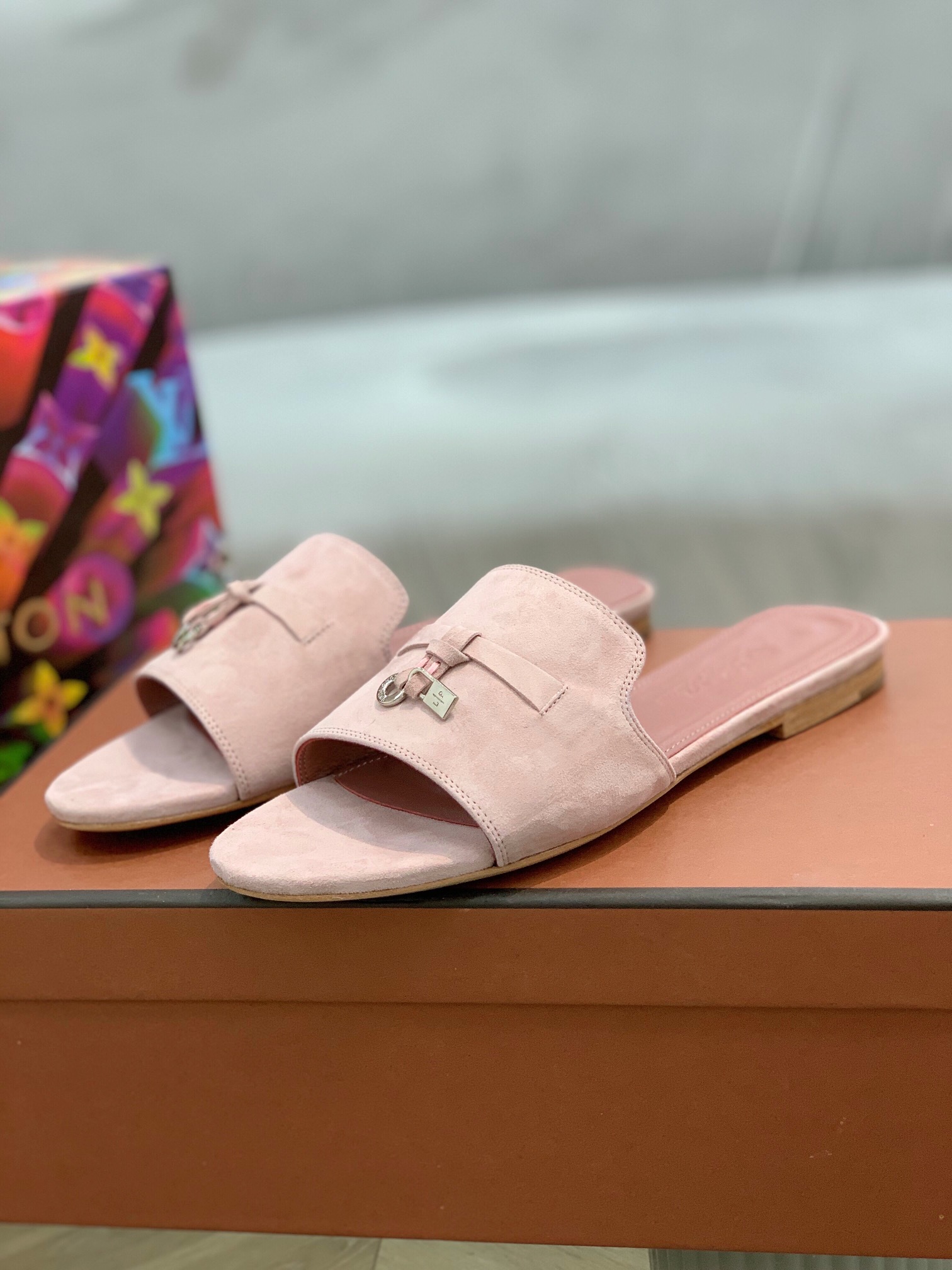 Loro Piana Summer Charms Sandal Pink Shell For Women – FAI5580 30D2 - Image 13