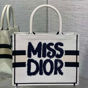 Dior Tote Bag 36 x 27.5 x 16.5 cm / 14 x 11 x 6.5 inches