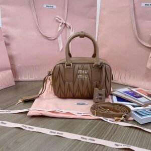 TRUE TO ORIGINAL | ARCADIE MATELASSÉ NAPPA LEATHER BAG – 7.5cm x 22cm x 10.5cm