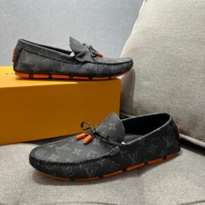 Louis Vuittion LV Driver Moccasin Black For Men LV 1AAF38 – 43 Eu – 9.5 Us – 26.8 Cm – 10.5 In