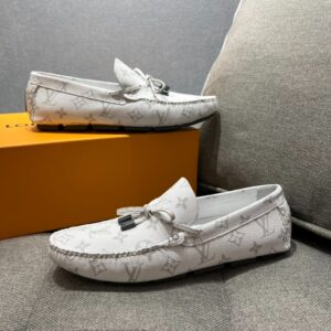 Louis Vuittion LV Driver Moccasin White For Men LV 1AAF46 – 43 Eu – 9.5 Us – 26.8 Cm – 10.5 In