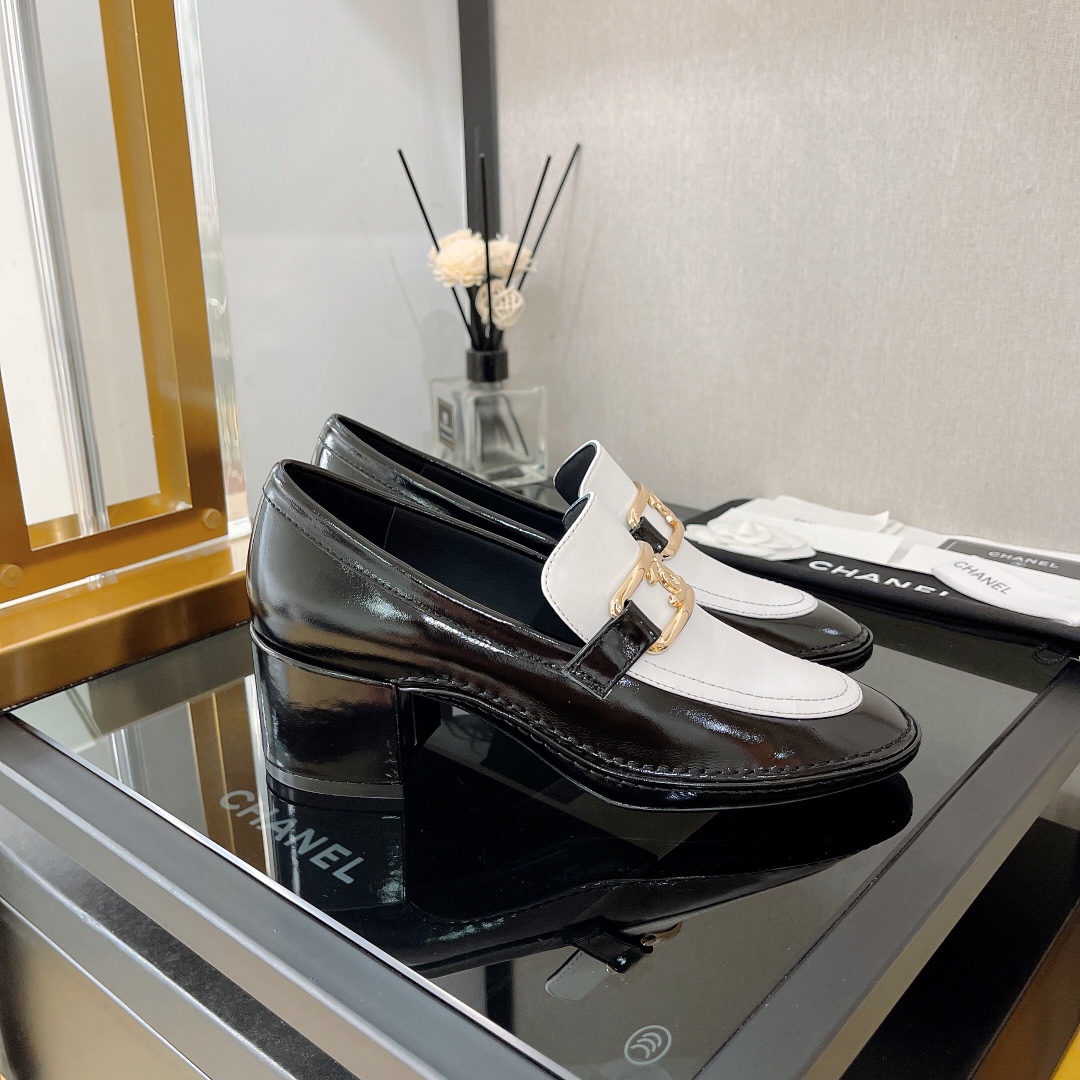 Chanel Women’s Loafers White For Women - Image 6