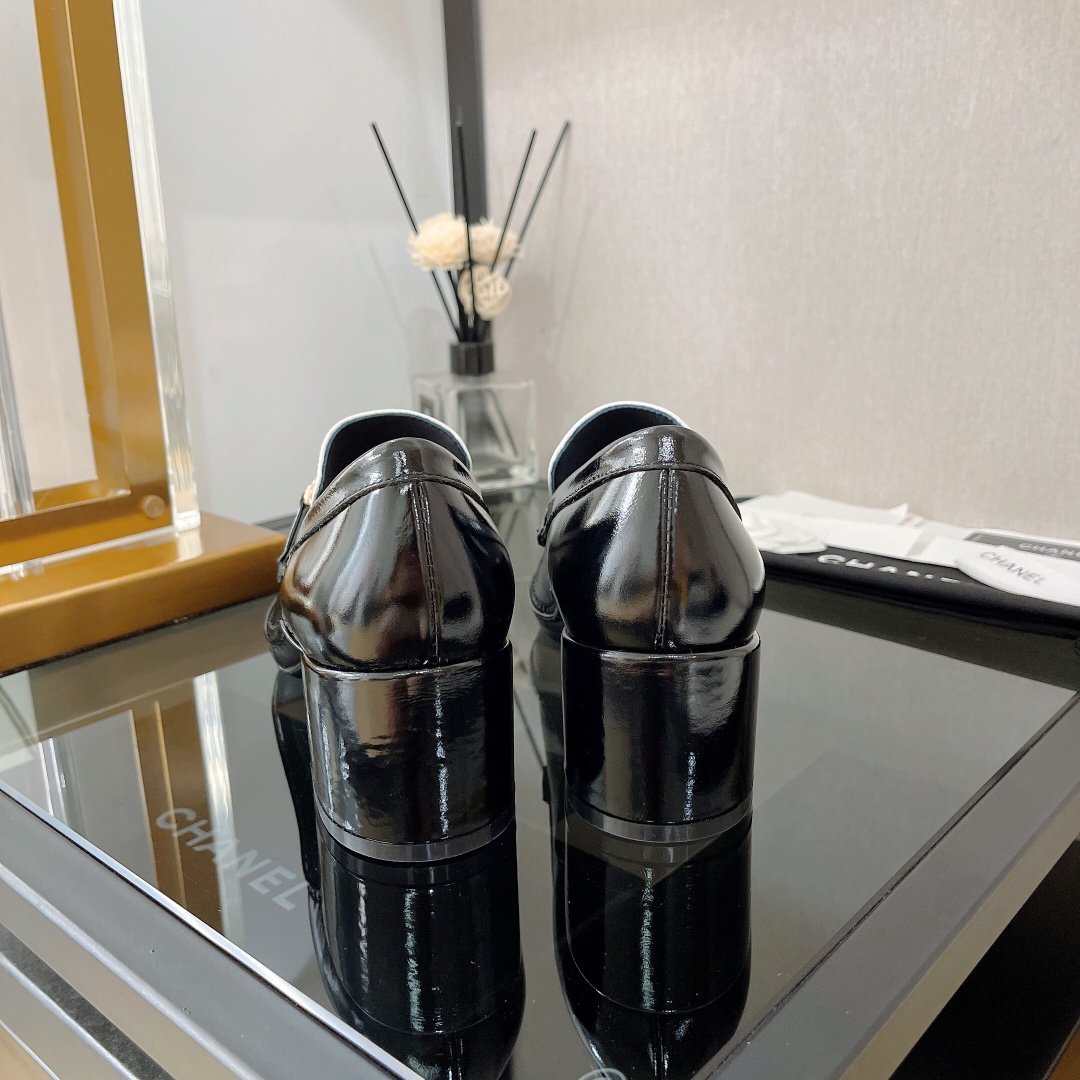 Chanel Women’s Loafers White For Women - Image 4