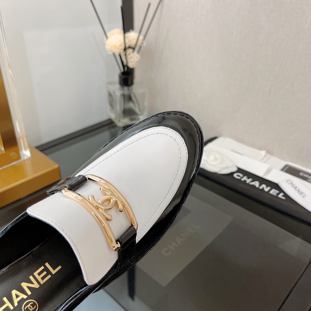 Chanel Women’s Loafers White For Women - Image 3