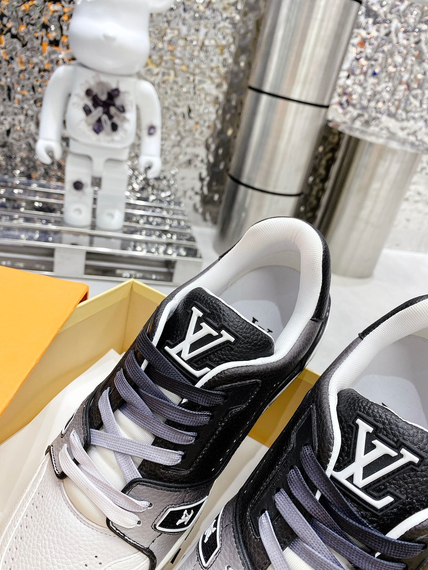 Louis Vuitton Women’s LV Trainers Black For Women LV - Image 3