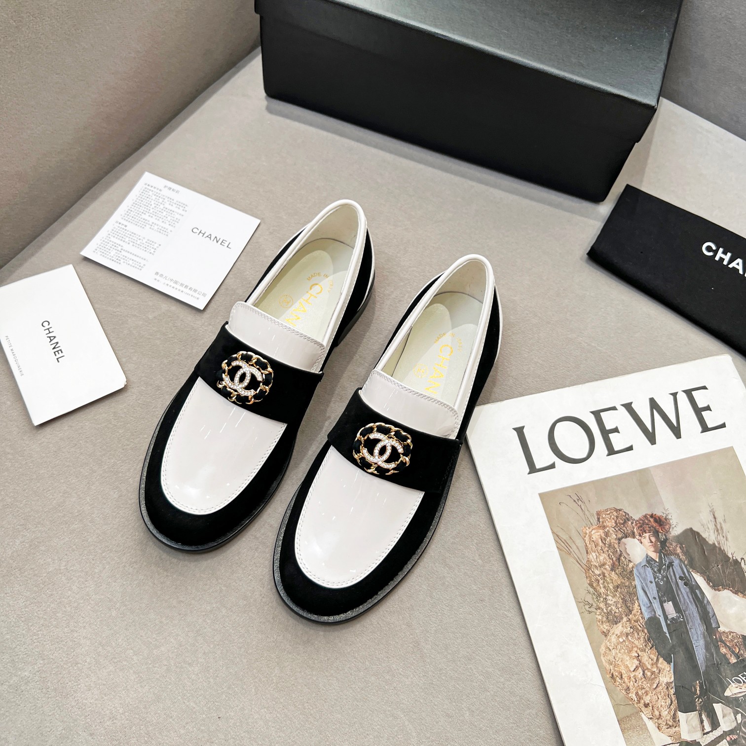 Chanel Women’s Loafers White And Black For Women G39606 Y56272 K5106 - Image 4