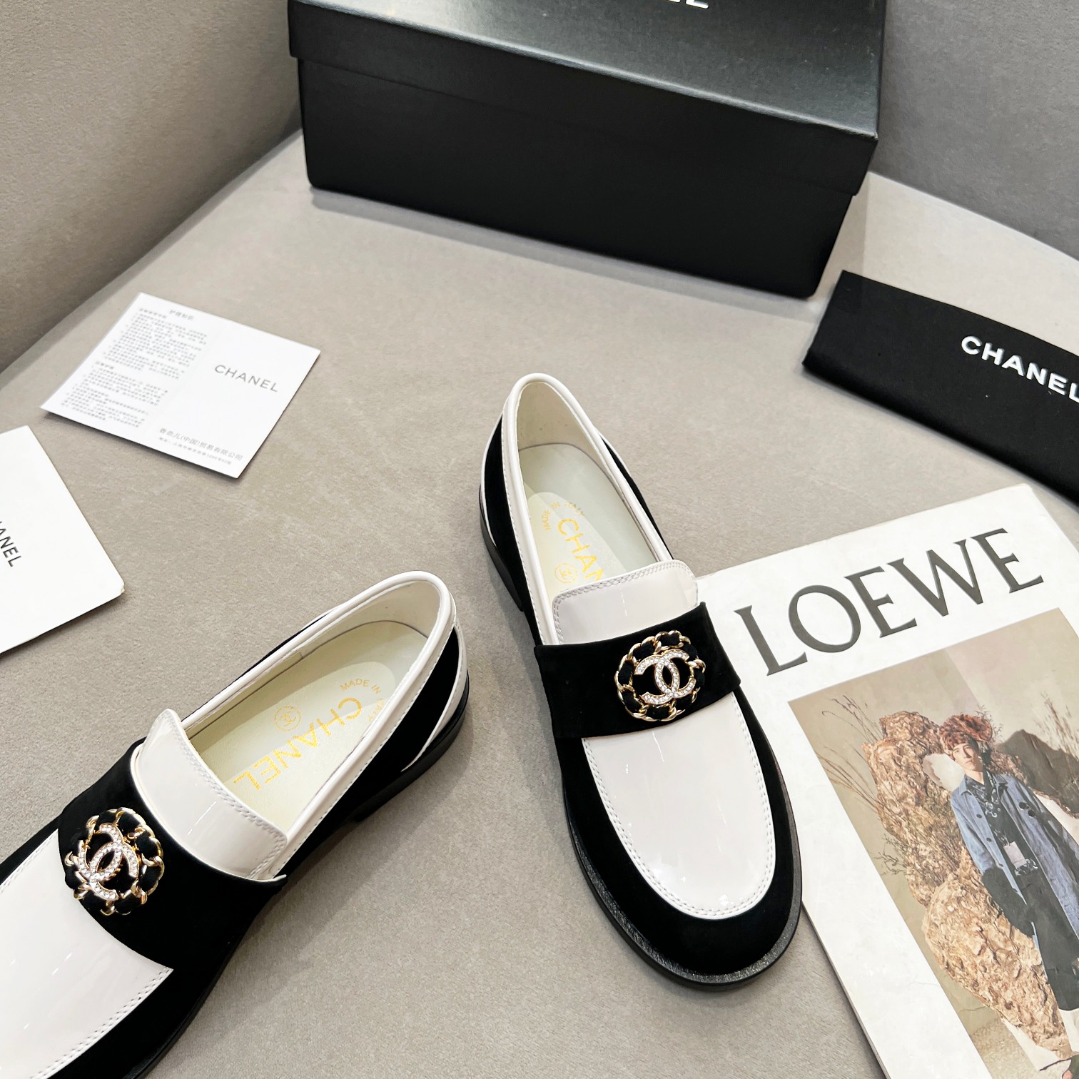 Chanel Women’s Loafers White And Black For Women G39606 Y56272 K5106 - Image 3