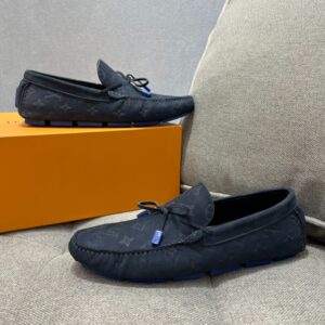Louis Vuittion LV Driver Moccasin Blue For Men LV 1AAF1C – 43 Eu – 9.5 Us – 26.8 Cm – 10.5 In